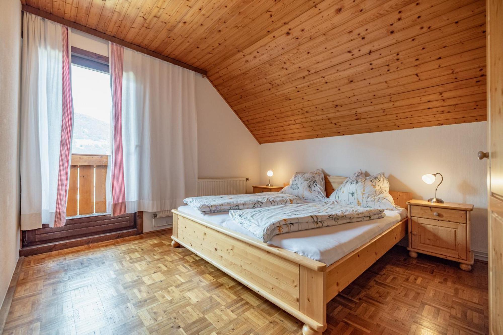 Lissis Bauernhof Appartments Gundersheim ภายนอก รูปภาพ
